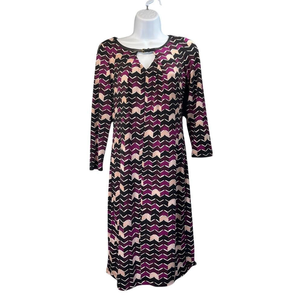 Calvin Klein Woman’s S Purple/Black Geometric Print BeltKeyhole NeckShift Dress
